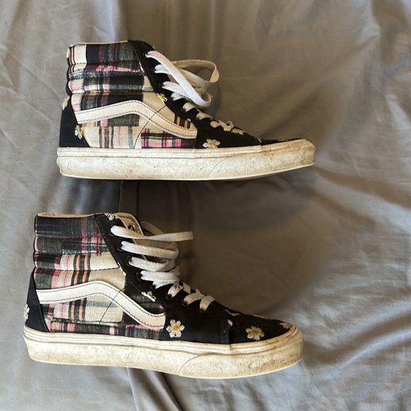 Floral & checkered high top vans - Picture 2 of 4